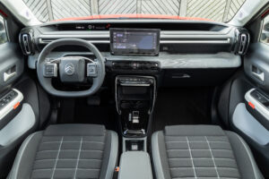 Cockpit vom Citroën ë-C3
