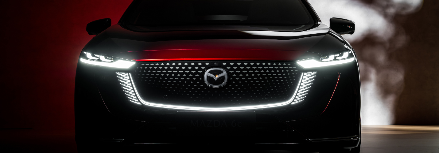 Nahaufnahme des neuen Elektroautos 6e von Mazda