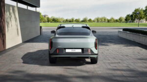 Heckansicht der Kia EV4 Limousine