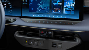 Knöpfe als Bedienelemente im Nissan Leaf (2025)