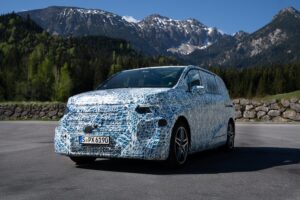 Frontansicht vom Mercedes-Benz VLE