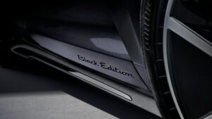 Details an der Karosserie bei der Porsche Taycan 4S Black Edition