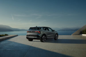 Der Mitsubishi Eclipse Cross von hinten rechts