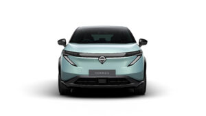 Frontansicht vom Nissan Ariya (2026) Facelift-Modell