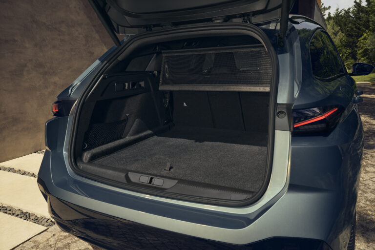 Kofferraum vom Peugeot E-308 SW