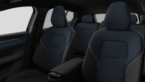 Ansicht der Sitze beim Volvo EX30 Black Edition