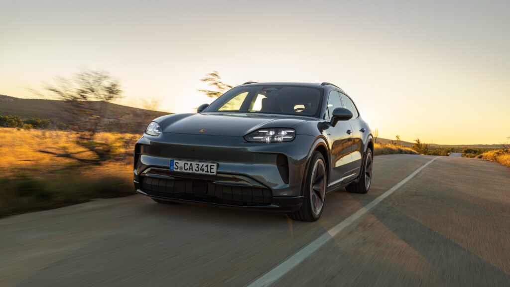 Front vom Porsche Cayenne Electric