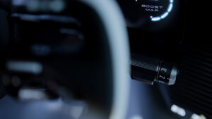 Bedienelemente am Lenkrad beim Lexus LFA Concept