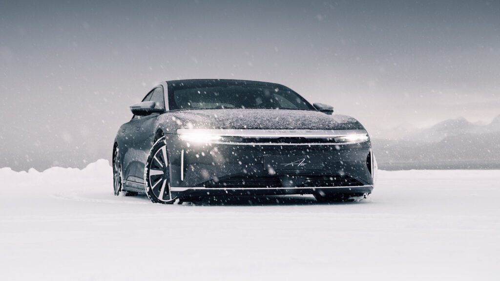 Front vom Lucid Air Grand Touring beim NAF-Wintertest 2026