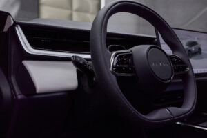 Lenkrad im Mazda CX-6e