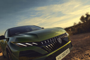 Front und Grill beim Peugeot E-408 (2026)