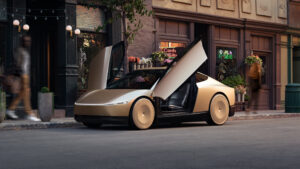 Frontansicht mit geöffneten Türen beim Tesla Cybercab