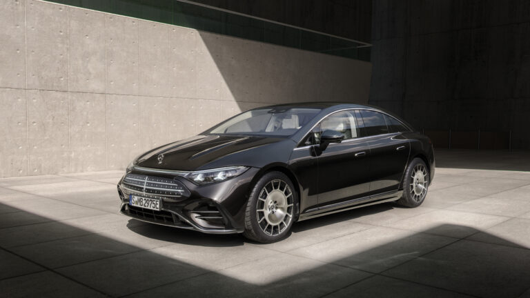 Front und Fahrerseite vom Mercedes EQS Limousine (2026)