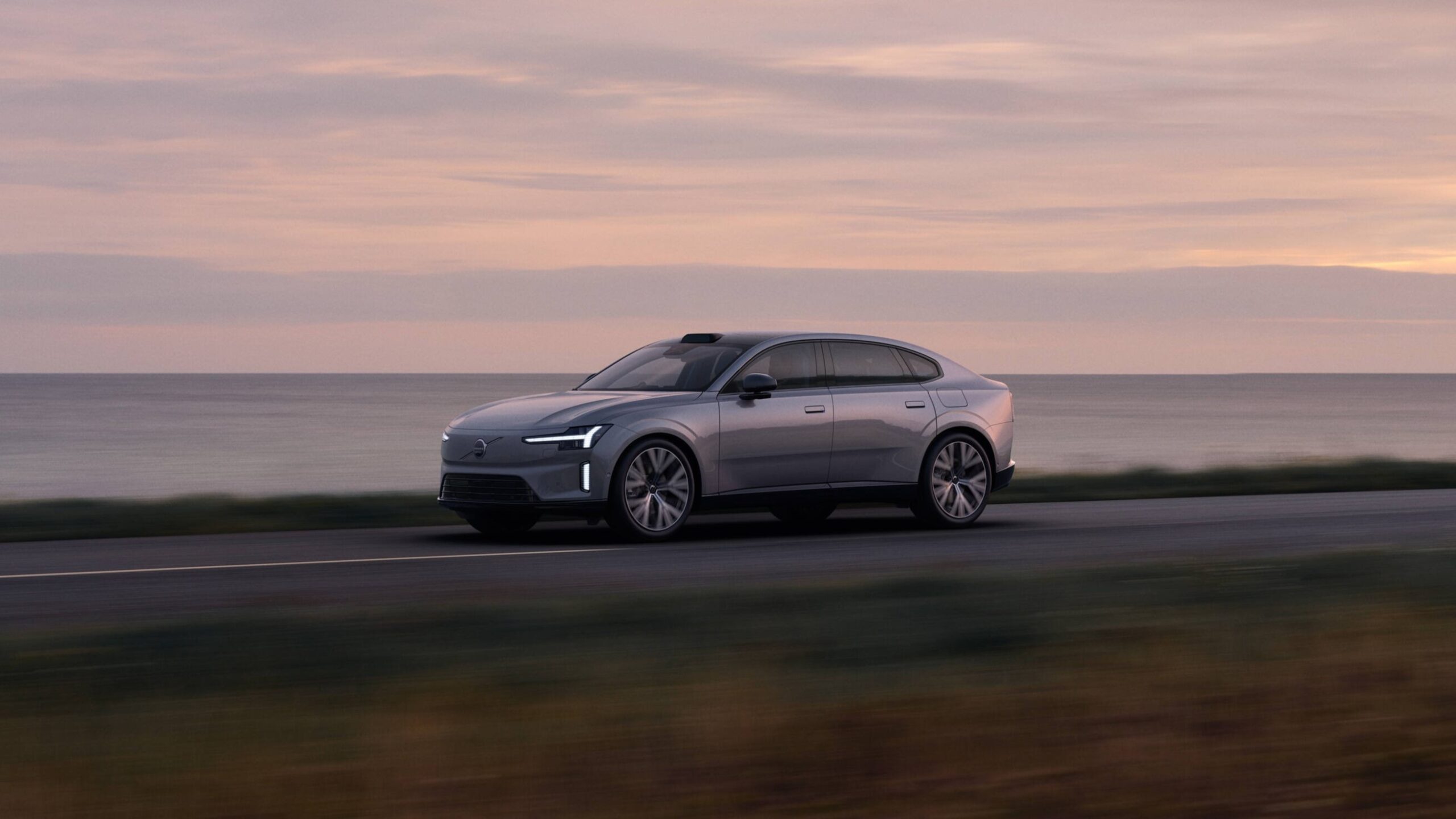 Fahrerseite vom Volvo ES90